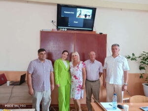 imgonline-com-ua-Compressed-niczyKY6HaNm